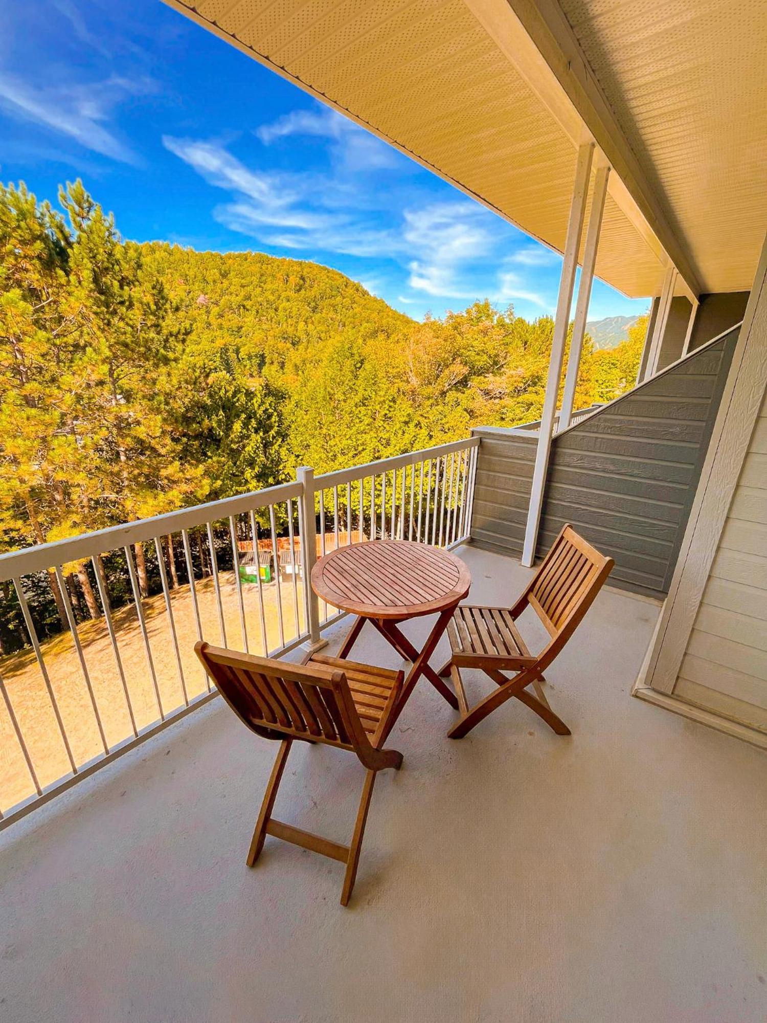 Condo Moderne, Escapade Vacance, Vue Sur Montagnes Luaran gambar