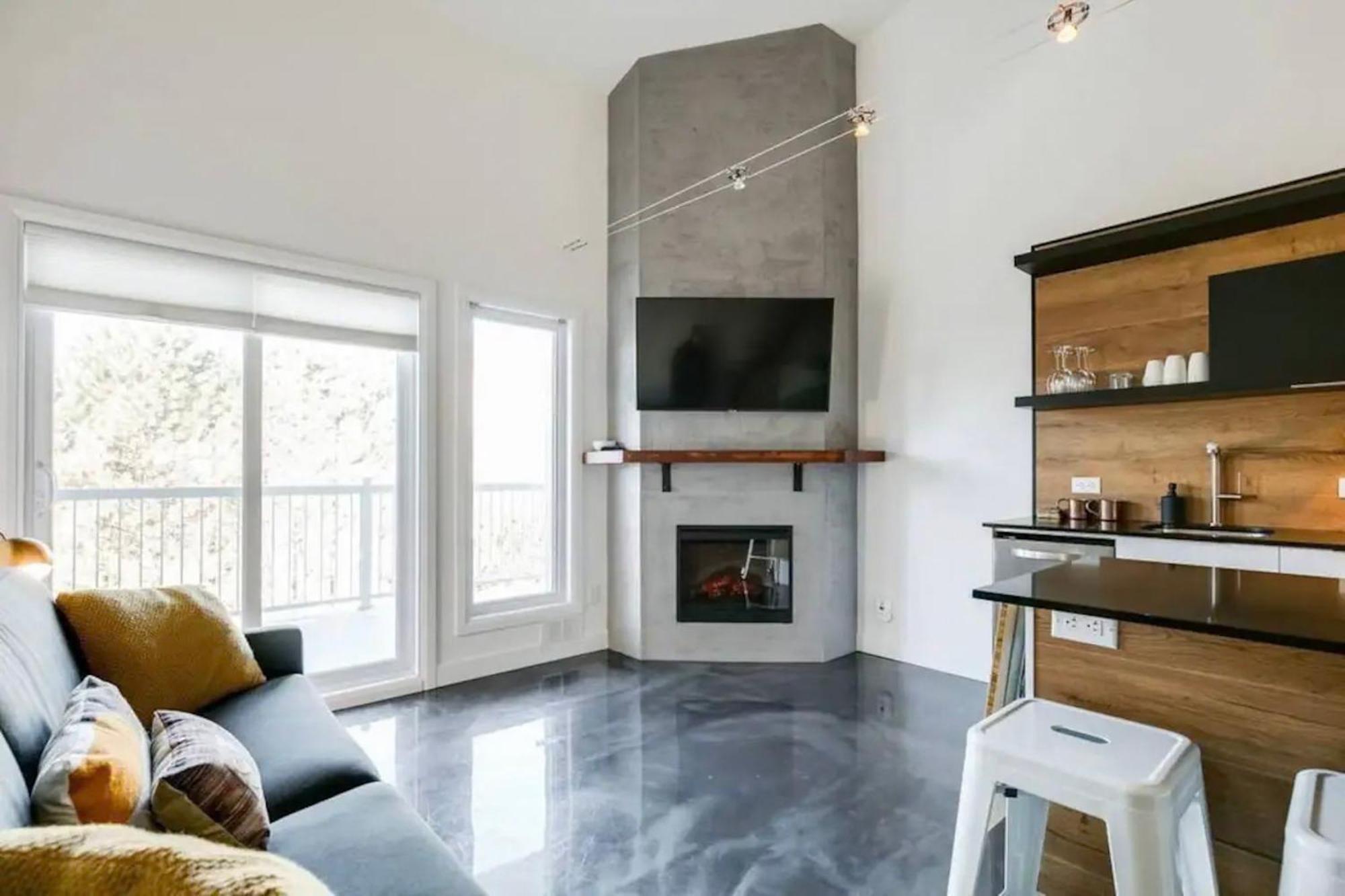 Condo Moderne, Escapade Vacance, Vue Sur Montagnes Luaran gambar